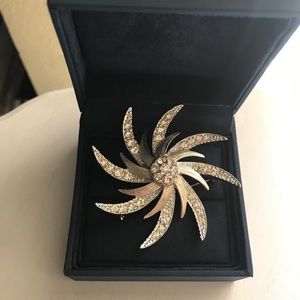 SARAH COV SIGNED BROOCH SILVER CLEAR CRISTAL